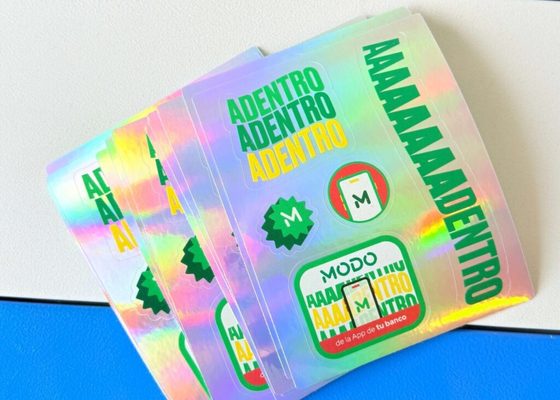 Stickers y merchandising para Red Bull Features